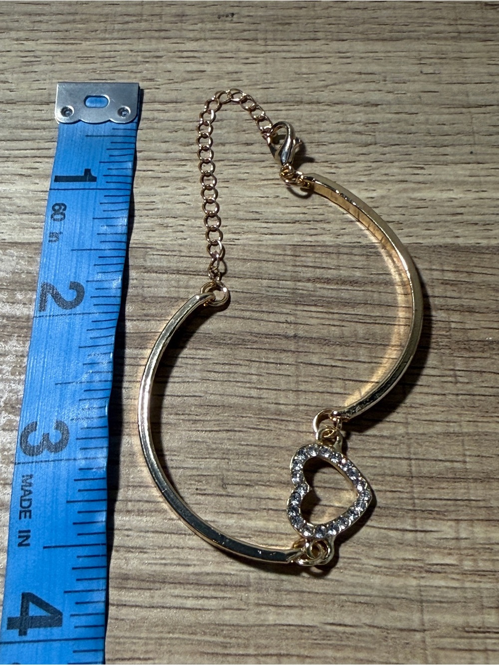 NWOT Source Unknown Gold Heart Bracelet with Clear Crystals - Women Jewelry - Picture 5 of 5